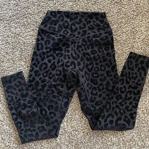 Balance Athletica Lux Panther leggings size small